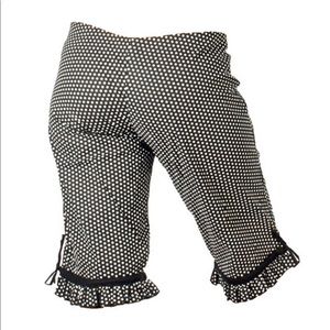 Five & Diamond Pants - Ruffle Capri GREY pants / Burning Man funky Five & Diamond Pants - Ruffle Capri GREY pants / Burning Man funky